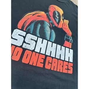 Marvel Deadpool SSHHHH No One Cares Whisper Graphic T-Shirt Round Neck Unisex XL